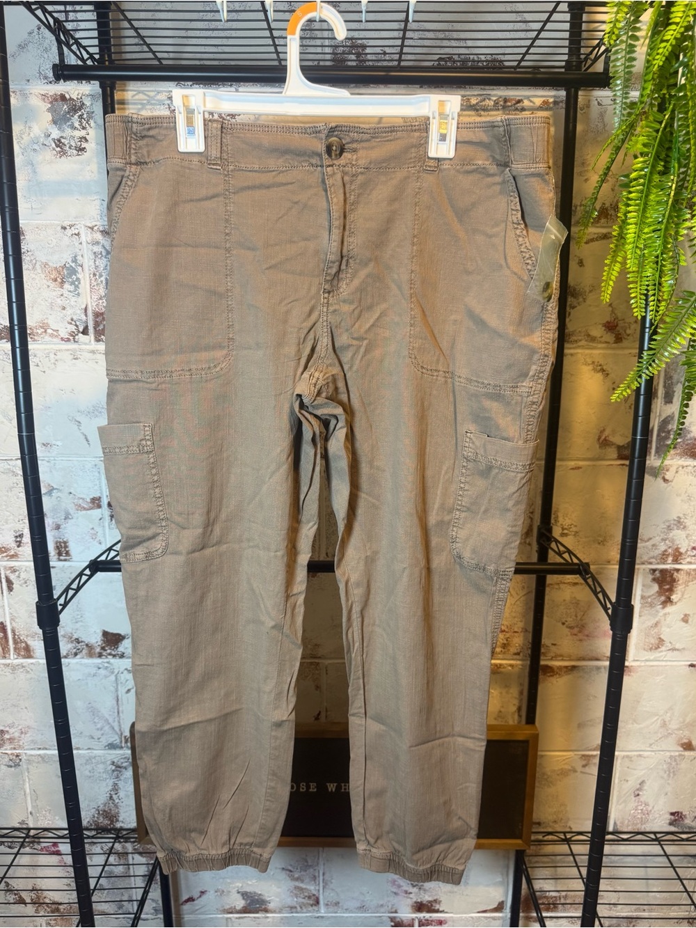 Sonoma Cargo Pants in Taupe Brown